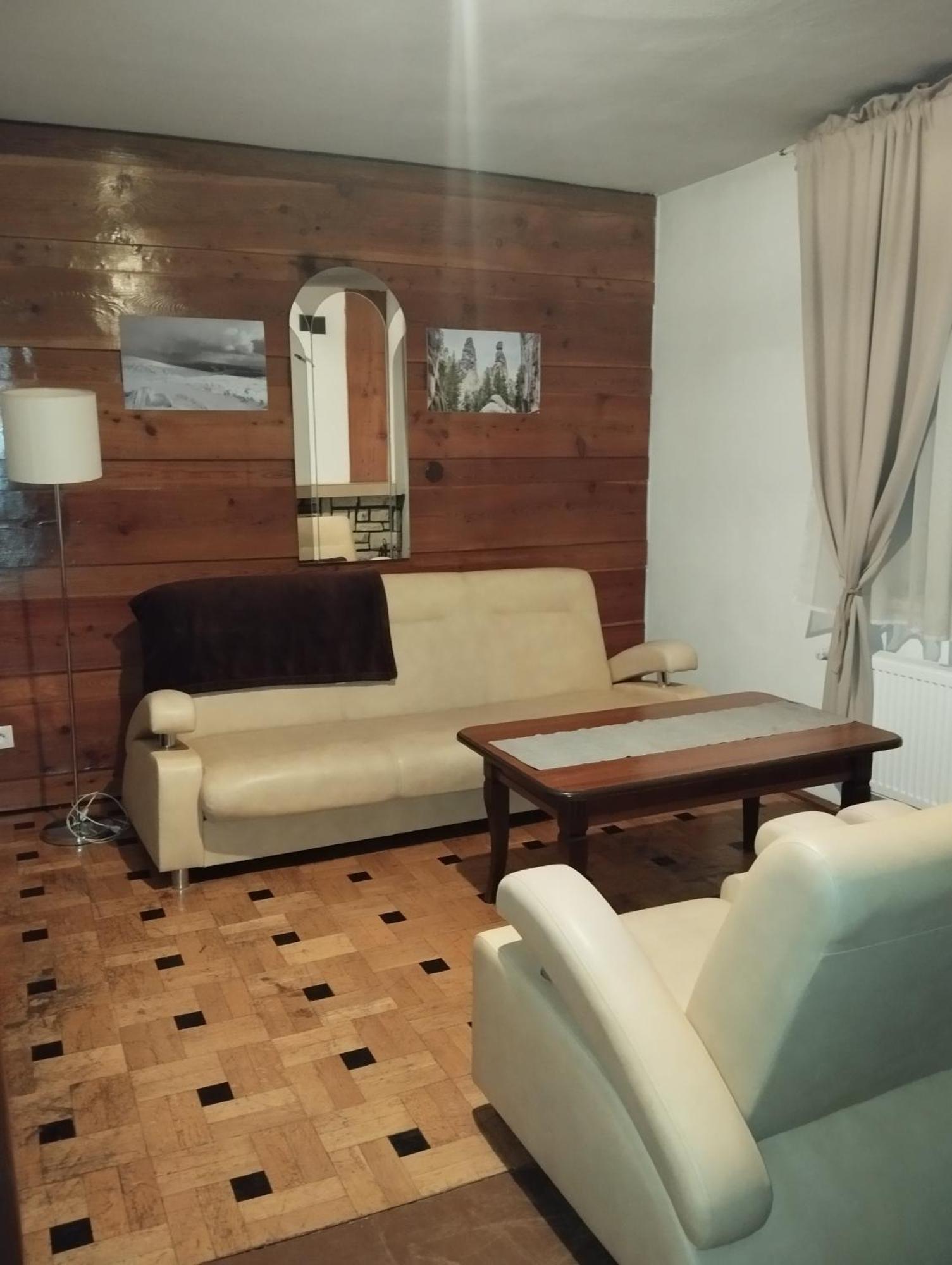 Pod Wyciagiem Hotel *